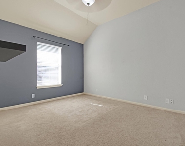 3300 Winding Shore Ln - Photo Thumbnail 19