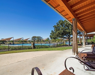 3300 Winding Shore Ln - Photo Thumbnail 39