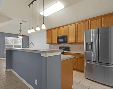 3300 Winding Shore Ln - Photo Thumbnail 7