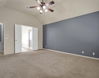 3300 Winding Shore Ln - Photo Thumbnail 13