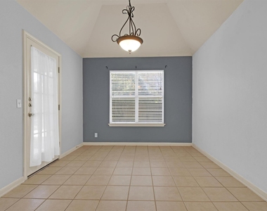 3300 Winding Shore Ln - Photo Thumbnail 10