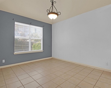 3300 Winding Shore Ln - Photo Thumbnail 11