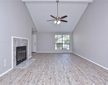 802 Primrose Ln - Photo Thumbnail 11