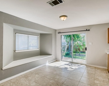 303 Bello Dr - Photo Thumbnail 4