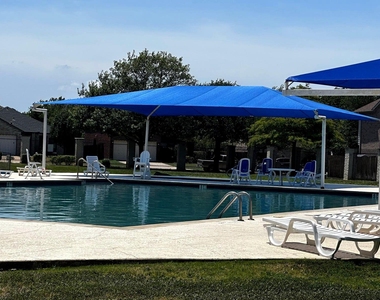 303 Bello Dr - Photo Thumbnail 12