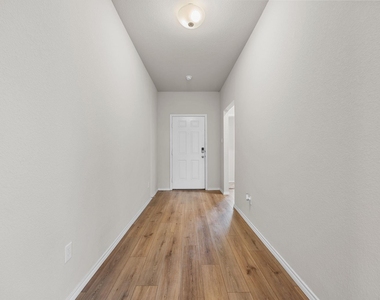 144 Onna St - Photo Thumbnail 4