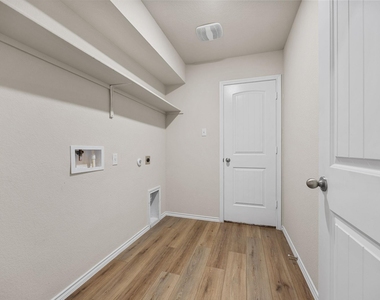 144 Onna St - Photo Thumbnail 12