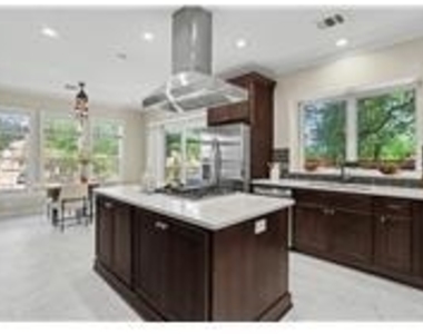 8504 Sweetness Ln - Photo Thumbnail 16