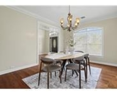 8504 Sweetness Ln - Photo Thumbnail 4