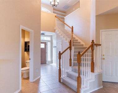 1106 Camden Cv - Photo Thumbnail 3