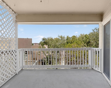 2450 Wickersham Ln - Photo Thumbnail 6