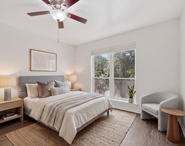 2450 Wickersham Ln - Photo Thumbnail 28