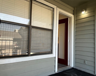 8806 Schick Rd - Photo Thumbnail 12