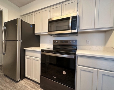 8806 Schick Rd - Photo Thumbnail 3