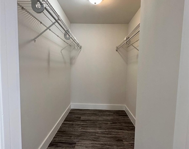 8806 Schick Rd - Photo Thumbnail 7
