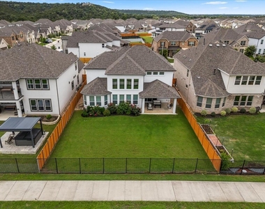 1224 Umblachery St - Photo Thumbnail 6