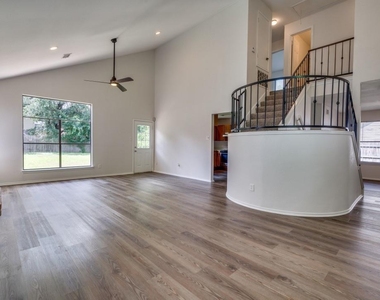 15902 De Peer Ave - Photo Thumbnail 1
