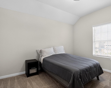 114 Bosco Rd - Photo Thumbnail 18