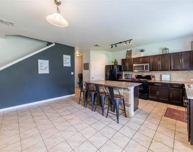 290 Northern Flicker St - Photo Thumbnail 11