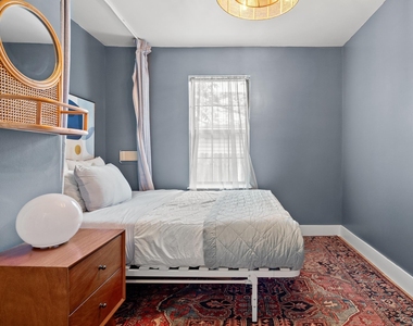 2714 E 2nd St - Photo Thumbnail 17