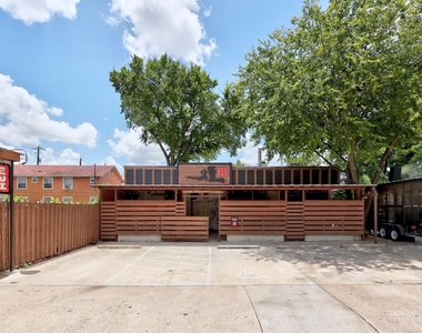 2714 E 2nd St - Photo Thumbnail 32
