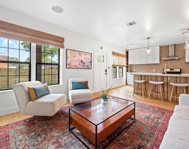 2714 E 2nd St - Photo Thumbnail 28