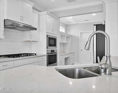 51 Foxcross Avenue - Photo Thumbnail 6