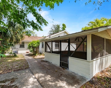 1424 W 9th Street - Photo Thumbnail 23
