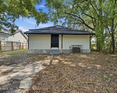 1123 E 14th Street - Photo Thumbnail 19