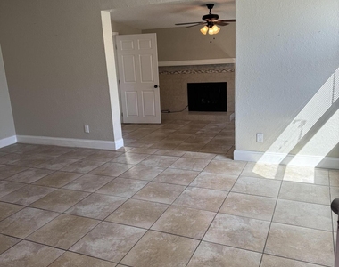 3923 Harbor View Drive - Photo Thumbnail 1