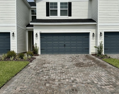 166 Yellowstone Drive - Photo Thumbnail 1