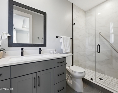 1625 Bridgeton Drive - Photo Thumbnail 12