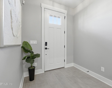 1625 Bridgeton Drive - Photo Thumbnail 2