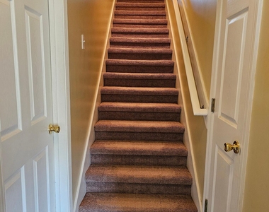 1276 Winding Brook Court - Photo Thumbnail 12