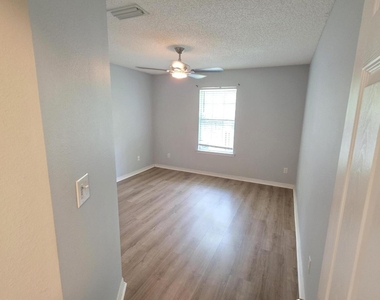 1589 Guardian Court - Photo Thumbnail 24