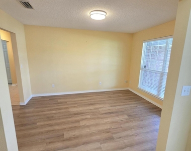 1589 Guardian Court - Photo Thumbnail 7