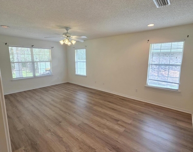 1589 Guardian Court - Photo Thumbnail 27