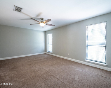 11448 Sugar Maple Place S - Photo Thumbnail 13