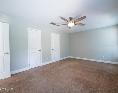 11448 Sugar Maple Place S - Photo Thumbnail 14