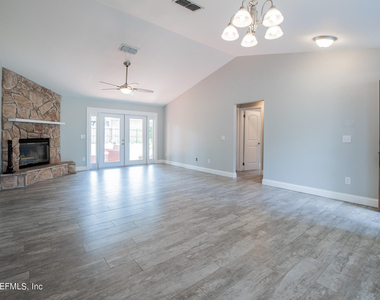11448 Sugar Maple Place S - Photo Thumbnail 10