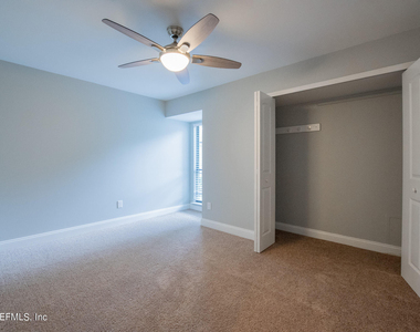 11448 Sugar Maple Place S - Photo Thumbnail 21