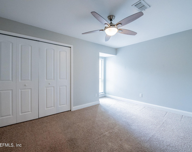11448 Sugar Maple Place S - Photo Thumbnail 17
