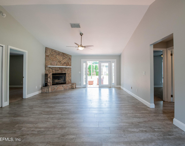11448 Sugar Maple Place S - Photo Thumbnail 11