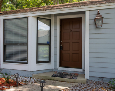 11448 Sugar Maple Place S - Photo Thumbnail 2