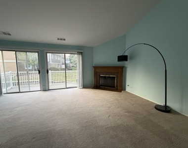 624 Berkley Court - Photo Thumbnail 12