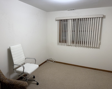 2605 N 76th Avenue - Photo Thumbnail 13