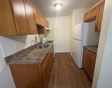 5720 East Avenue - Photo Thumbnail 1