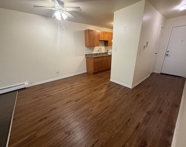 5720 East Avenue - Photo Thumbnail 3