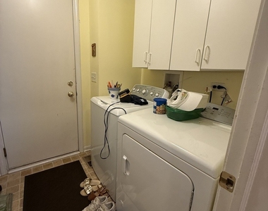 209 Rogers Way - Photo Thumbnail 16