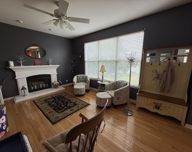 209 Rogers Way - Photo Thumbnail 13
